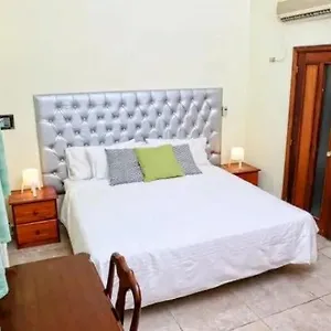 Aluge Hotel Saint-Domingue